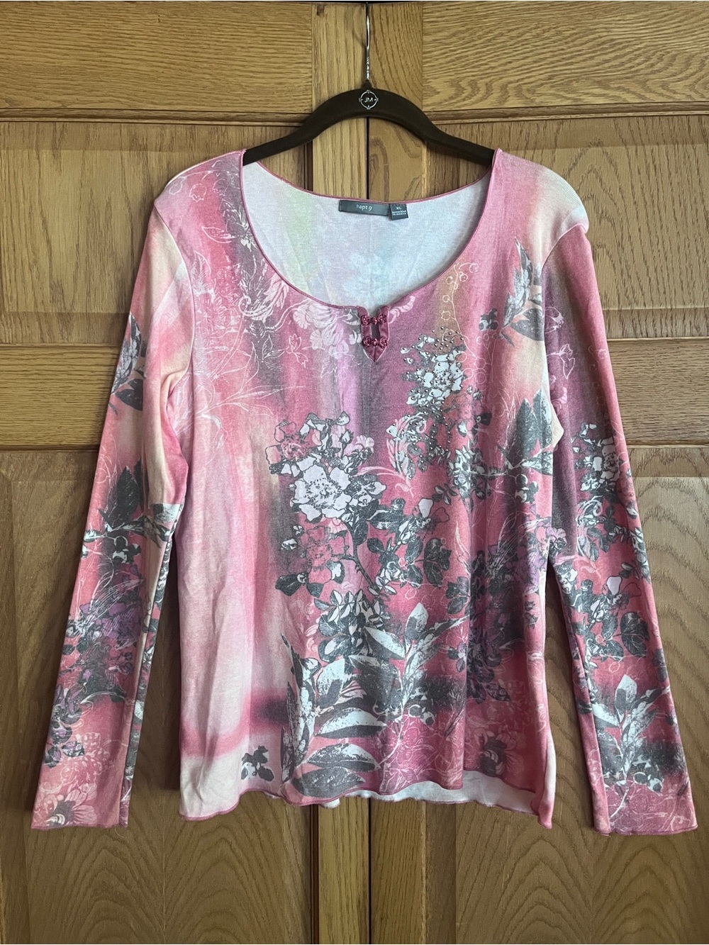Apt. 9 Pink and Gray Floral Scoop-Neck Long Sleeve Top